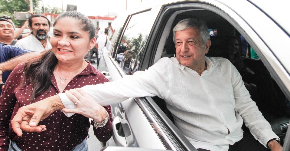 Conflicto de Anaya y PRI es un circo, un pleito de la mafia, dice AMLO; les pide no dañar al país