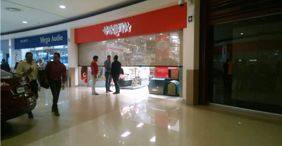 Locales y 170 tiendas de autoservicio cierran por temor a saqueos