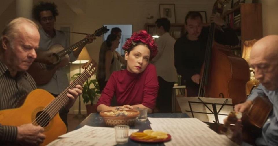 Lafourcade vuelve a rendir homenaje a Agustín Lara con una canción de Musas