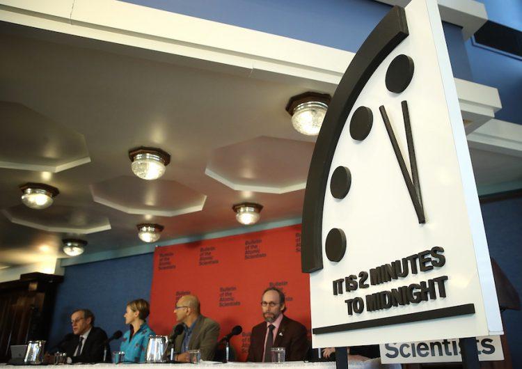 ¿Qué es el Reloj del Apocalipsis y qué implica que esté a dos minutos de la medianoche?