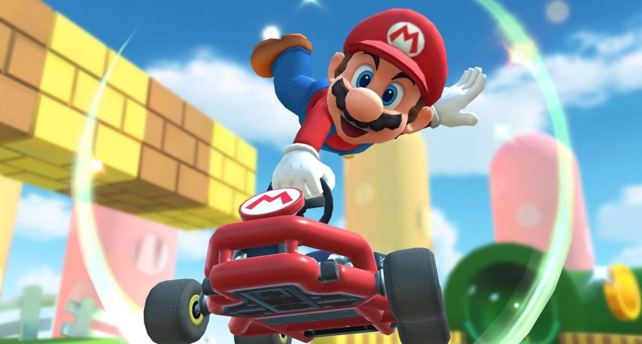¿Cómo jugar *Mario Kart Tour con amigos*?