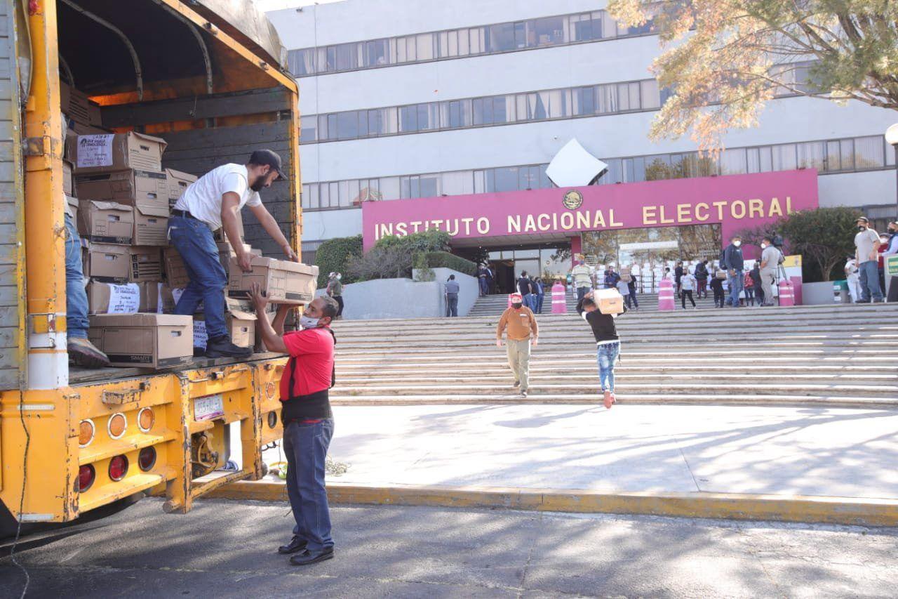 INE detecta 320 mil inconsistencias en firmas para revocación; registra avance de 49%