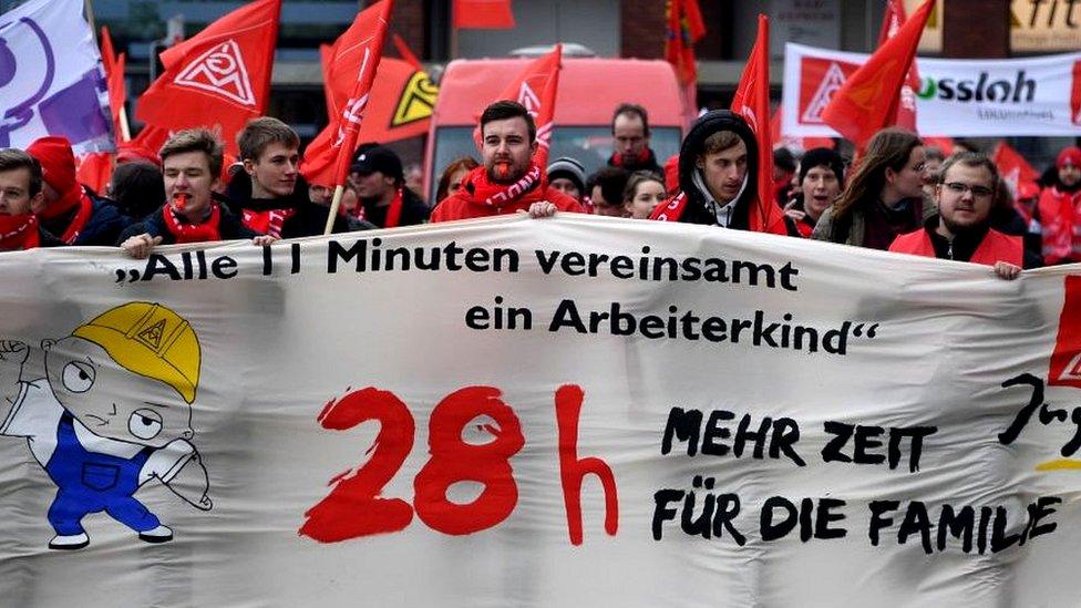 ¿Una nueva tendencia en el mundo del trabajo? Los obreros alemanes acuerdan que su semana laboral se reduzca a sólo 28 horas por semana