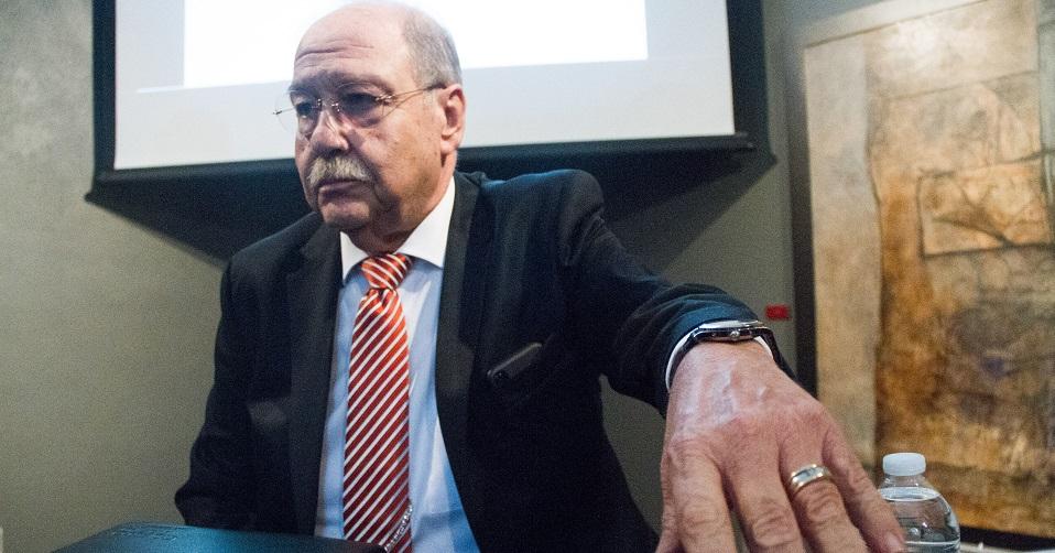 El abogado de Lozoya, Javier Coello Trejo, solicitó un amparo para evitar posible captura 