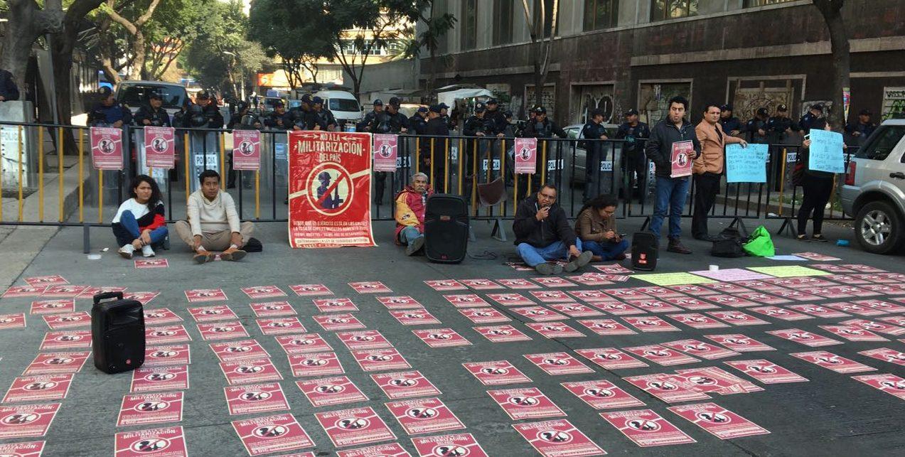 Ciudadanos protestan y presionan en el Senado para abrir discusión sobre Ley de Seguridad Interior