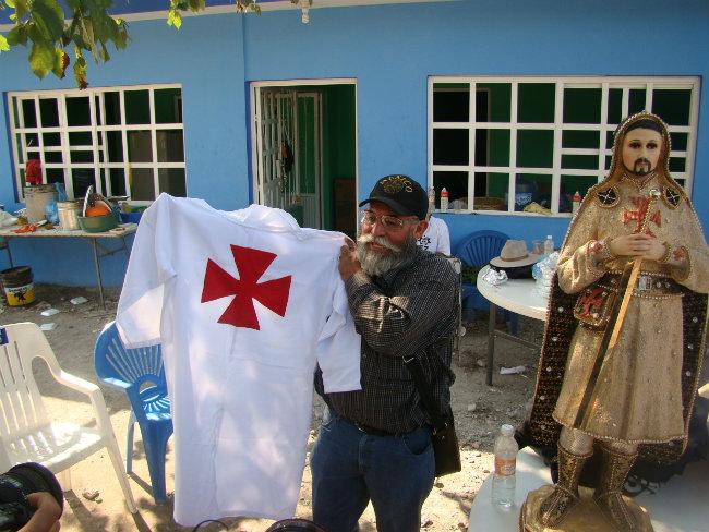 Así Michoacán: Autodefensas hallan domicilios y objetos de los Templarios