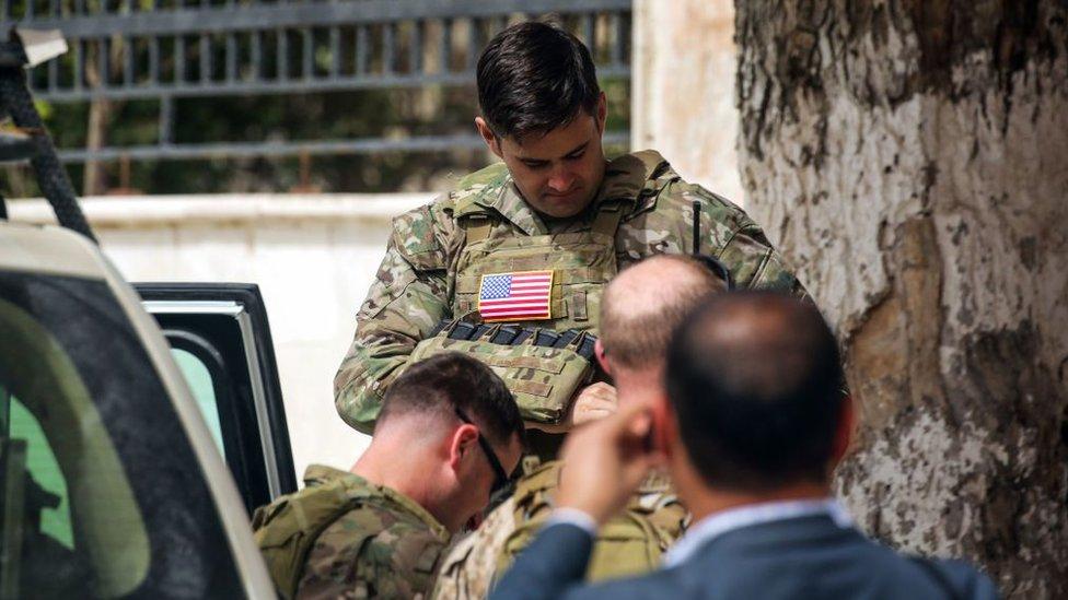 ¿Puede Trump retirar “muy pronto” las tropas que tiene Estados Unidos en Siria? No va a ser tan fácil