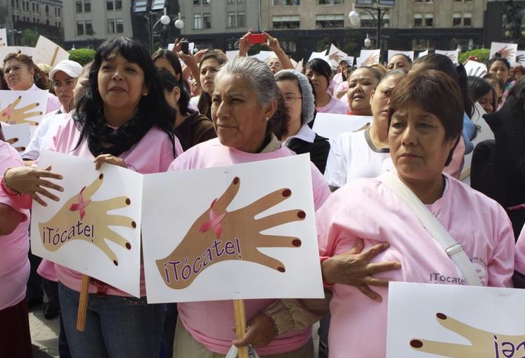 Cada día, ocho jóvenes más con cáncer de mama