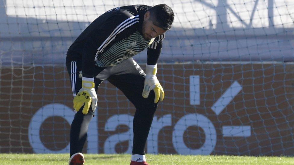 Quiénes son los candidatos a ocupar el arco de Argentina en el Mundial tras la lesión de Sergio Romero