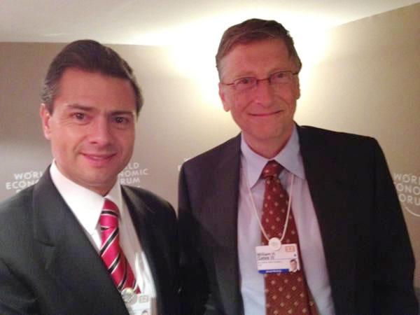 Peña Nieto se saca la foto con medio mundo, incluyendo a Bill Gates
