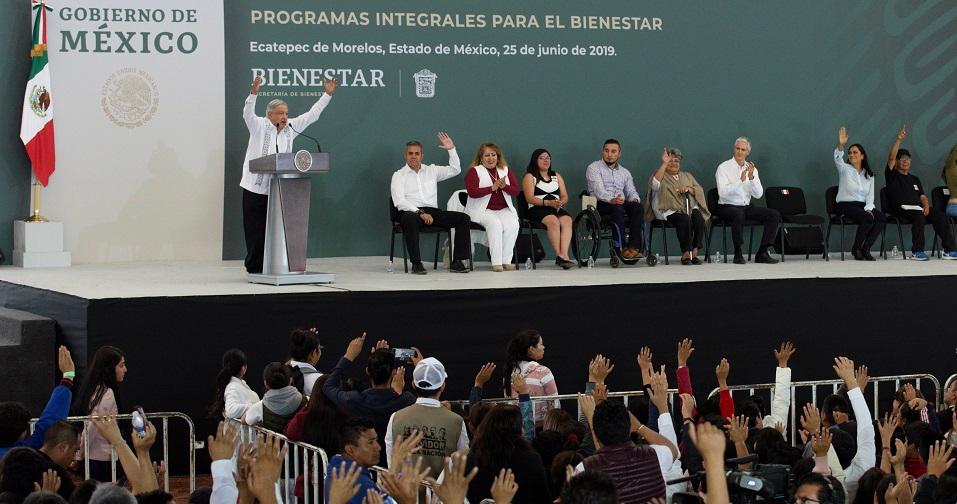 Gobierno de AMLO ha dejado de gastar 50 mil millones aprobados para ayuda social