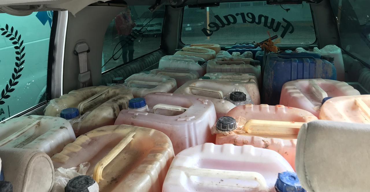 Detienen a carroza en Hidalgo que transportaba más de mil litros de gasolina
