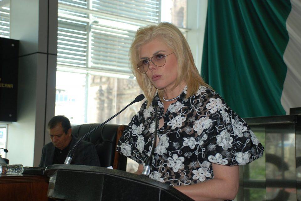 Las feministas ahora son feminazis, según una diputada panista de Chihuahua