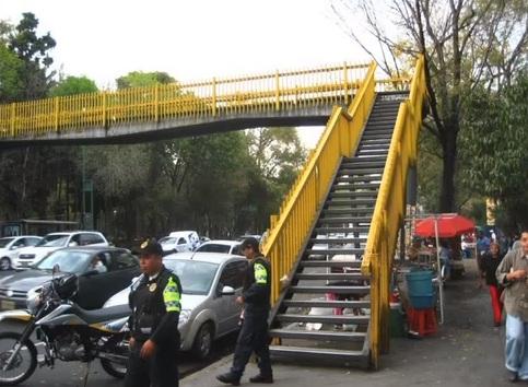 El peatón vs. el coche en una ciudad como el DF