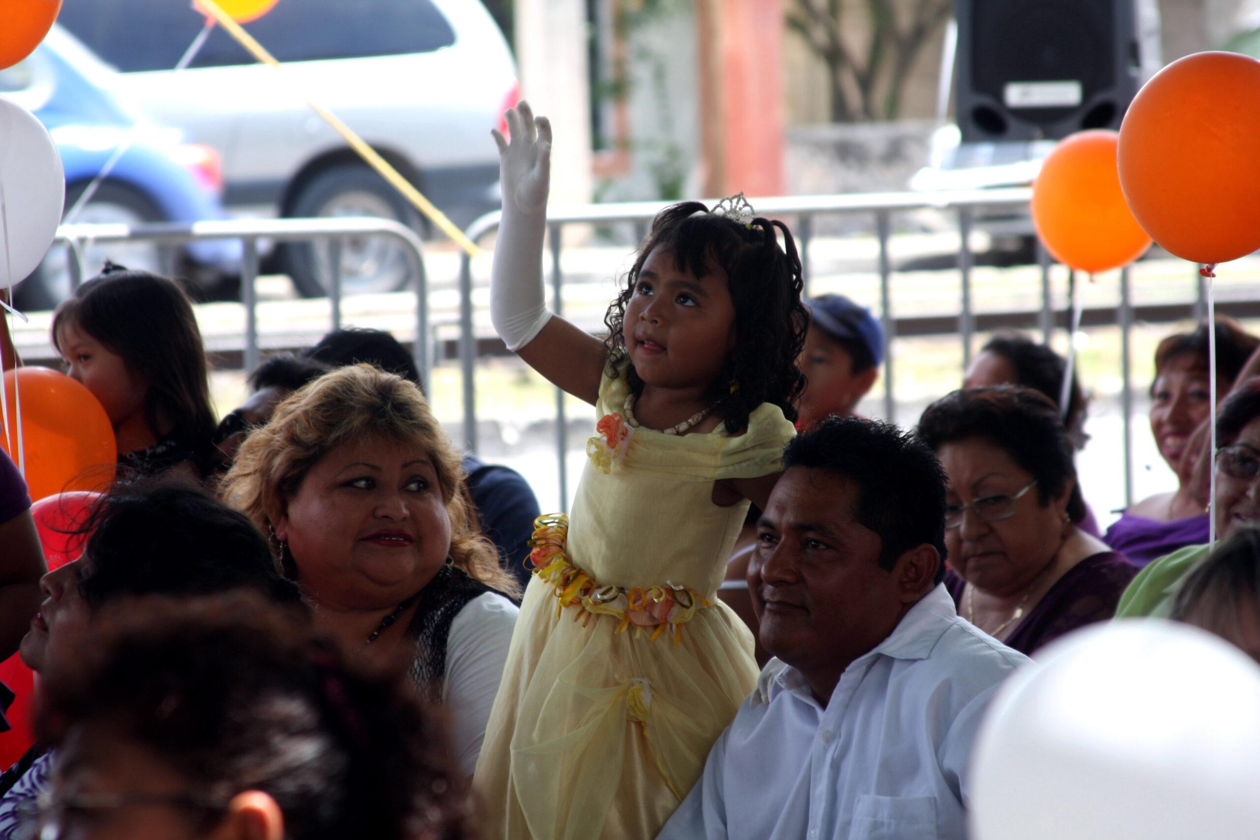 Denuncian adopción irregular de menores llevadas a Italia
