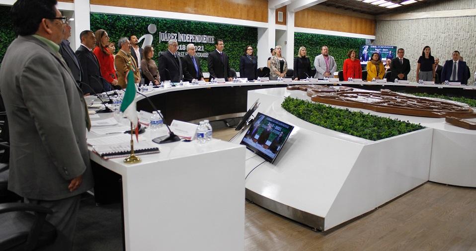 Gobierno de Juárez da contratos millonarios a empresa de regidora suplente; acusan conflicto de interés