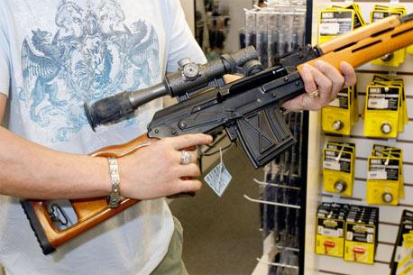 Leyes de EU facilitan venta de armas a cárteles mexicanos: NYT
