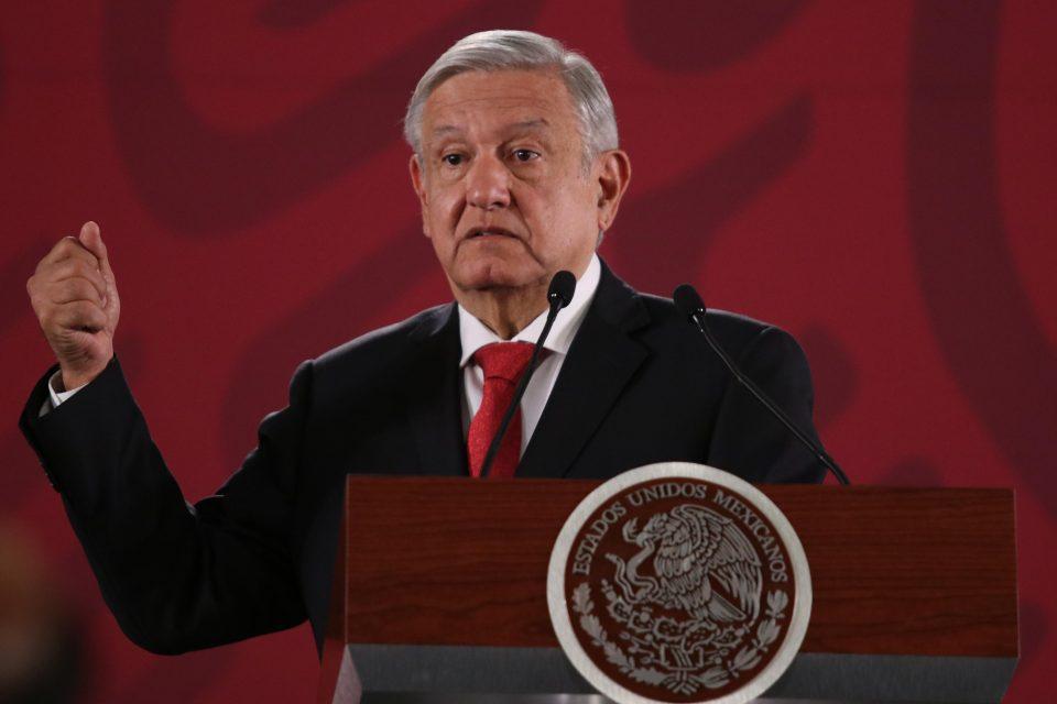 ‘Jamás se permitirá usar presupuesto para funcionarios o partidos’: AMLO envía carta al INE