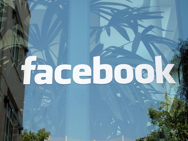 Facebook pierde usuarios… a ratos