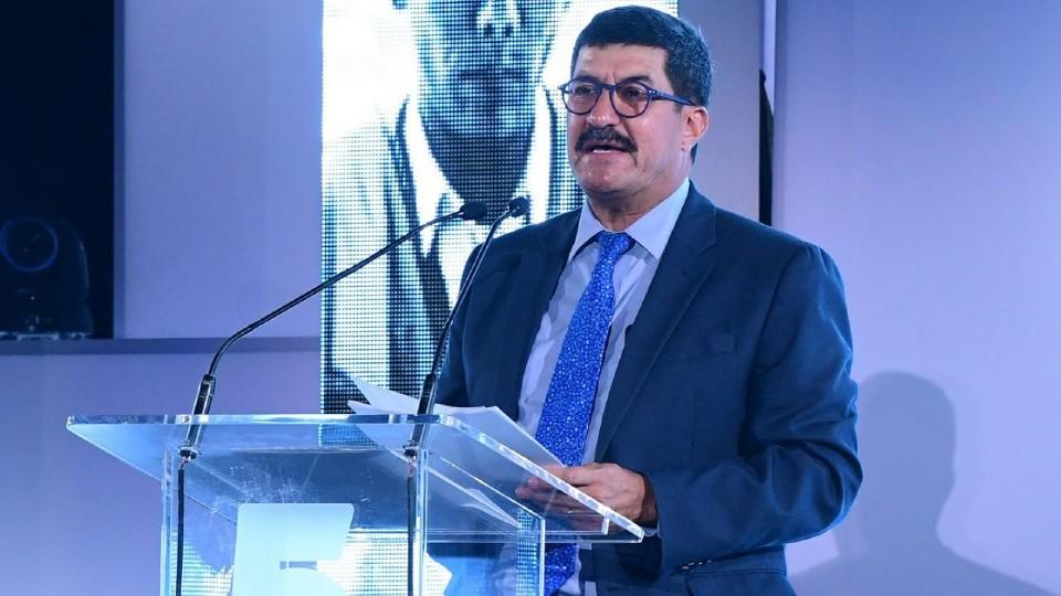 Van por juicio político contra Javier Corral; comisión del Congreso de Chihuahua aprueba iniciar procedimiento