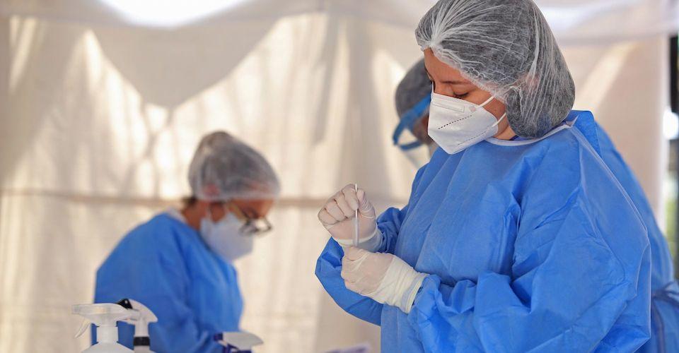 Salud registra 3, 367 casos más de COVID; mantiene reducción del 25%