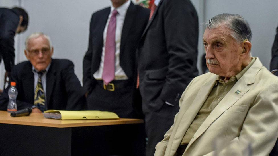 Argentina: los exdirectivos de Ford que fueron condenados por secuestros y torturas durante el régimen militar