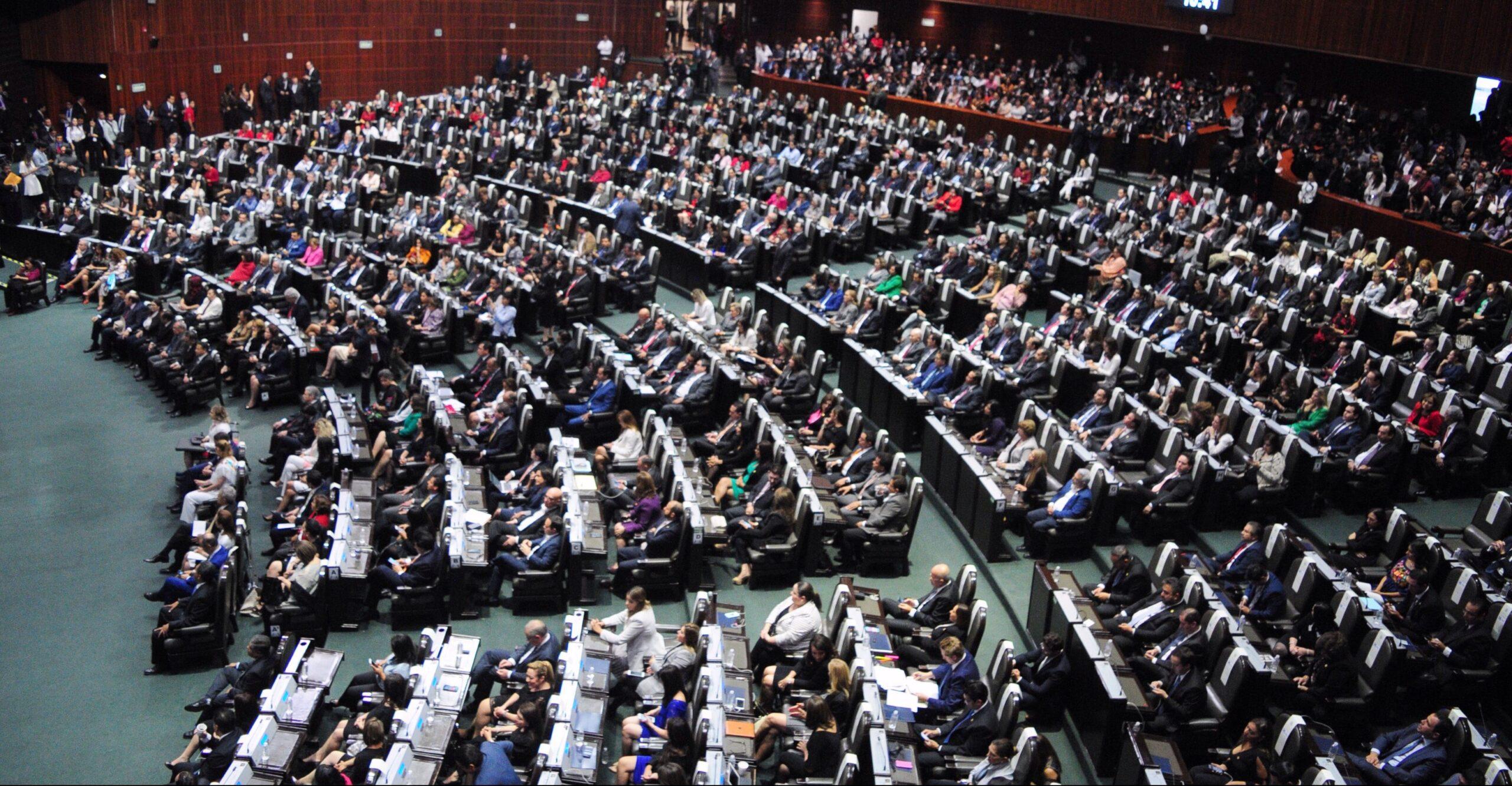 Legisladores exigen investigar a Robles y que desvíos no queden impunes; me acusan sin pruebas, dice ella