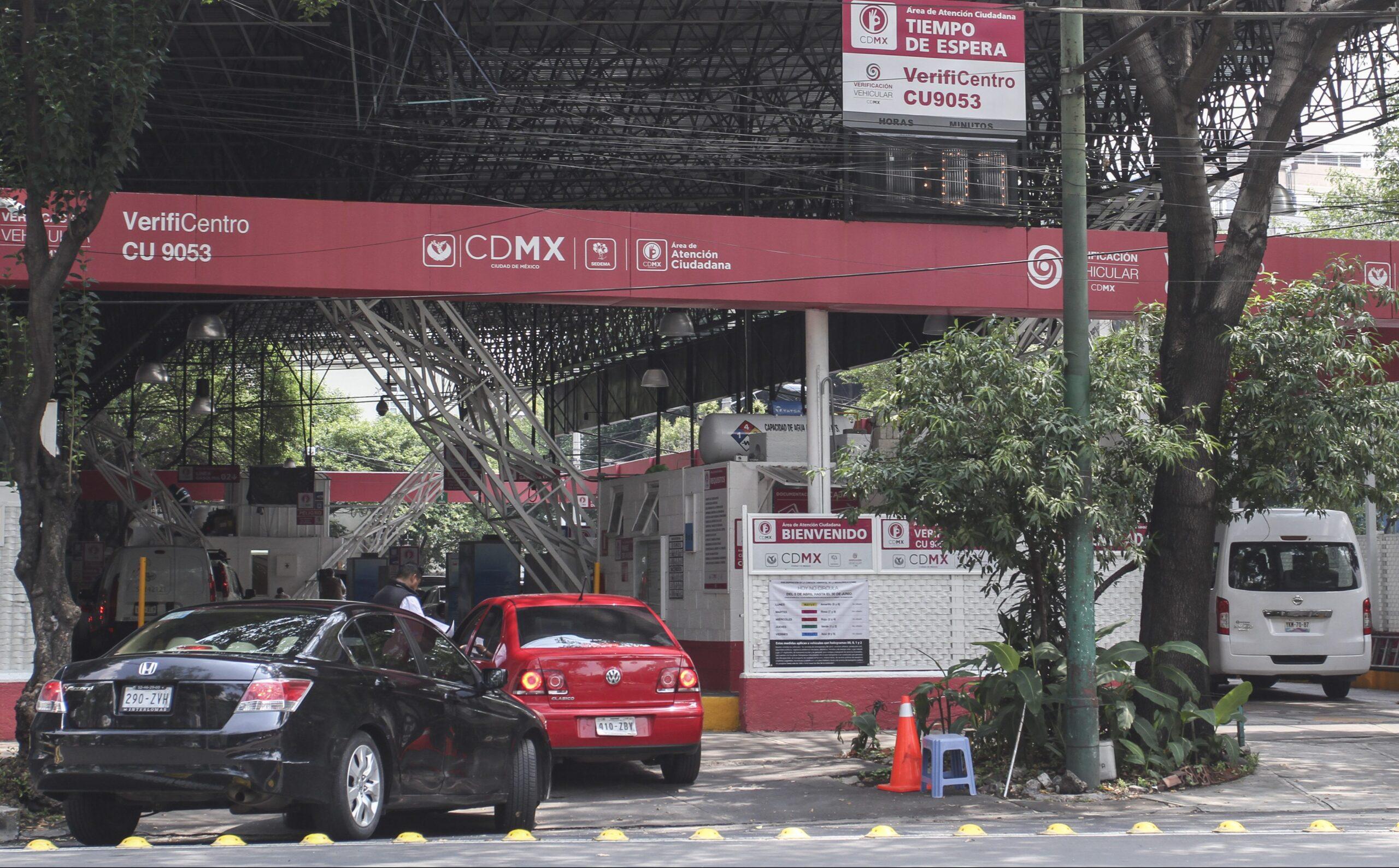 Verificentros en la CDMX regularán sus operaciones este viernes