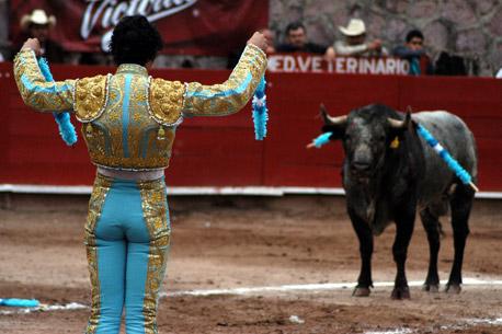 Va PRI contra corridas de toros
