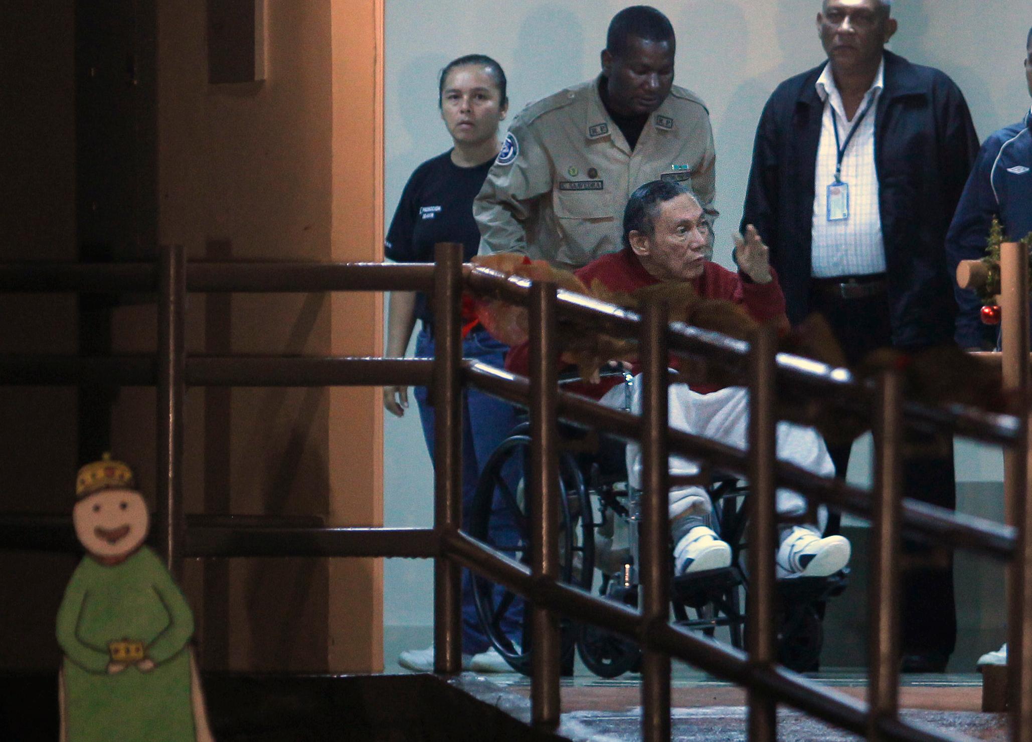 Noriega ya cumple condena de 60 años en celda común de Panamá