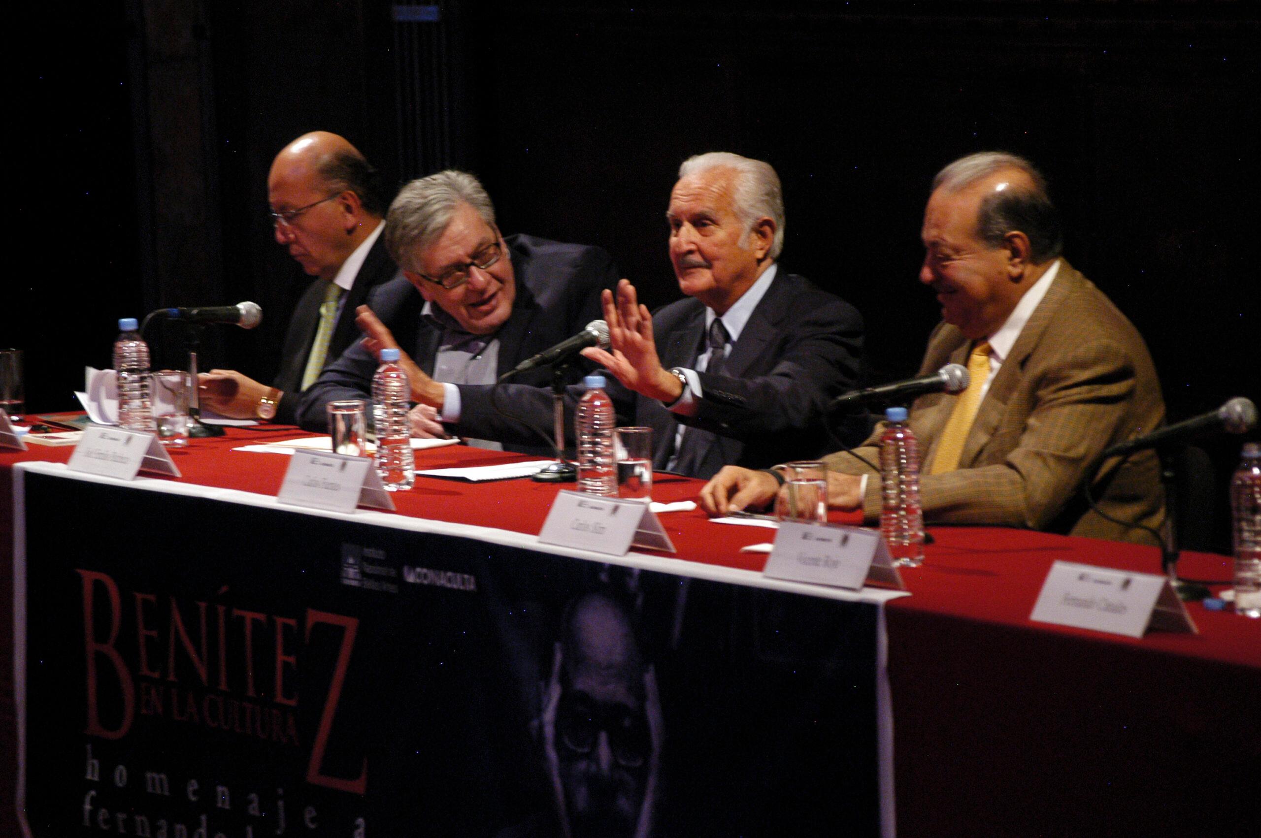 Recuerdan a Benítez y <i>raspan</i> a Peña Nieto