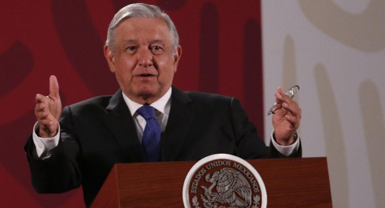 Se debe purificar la vida pública para enfrentar feminicidios: AMLO