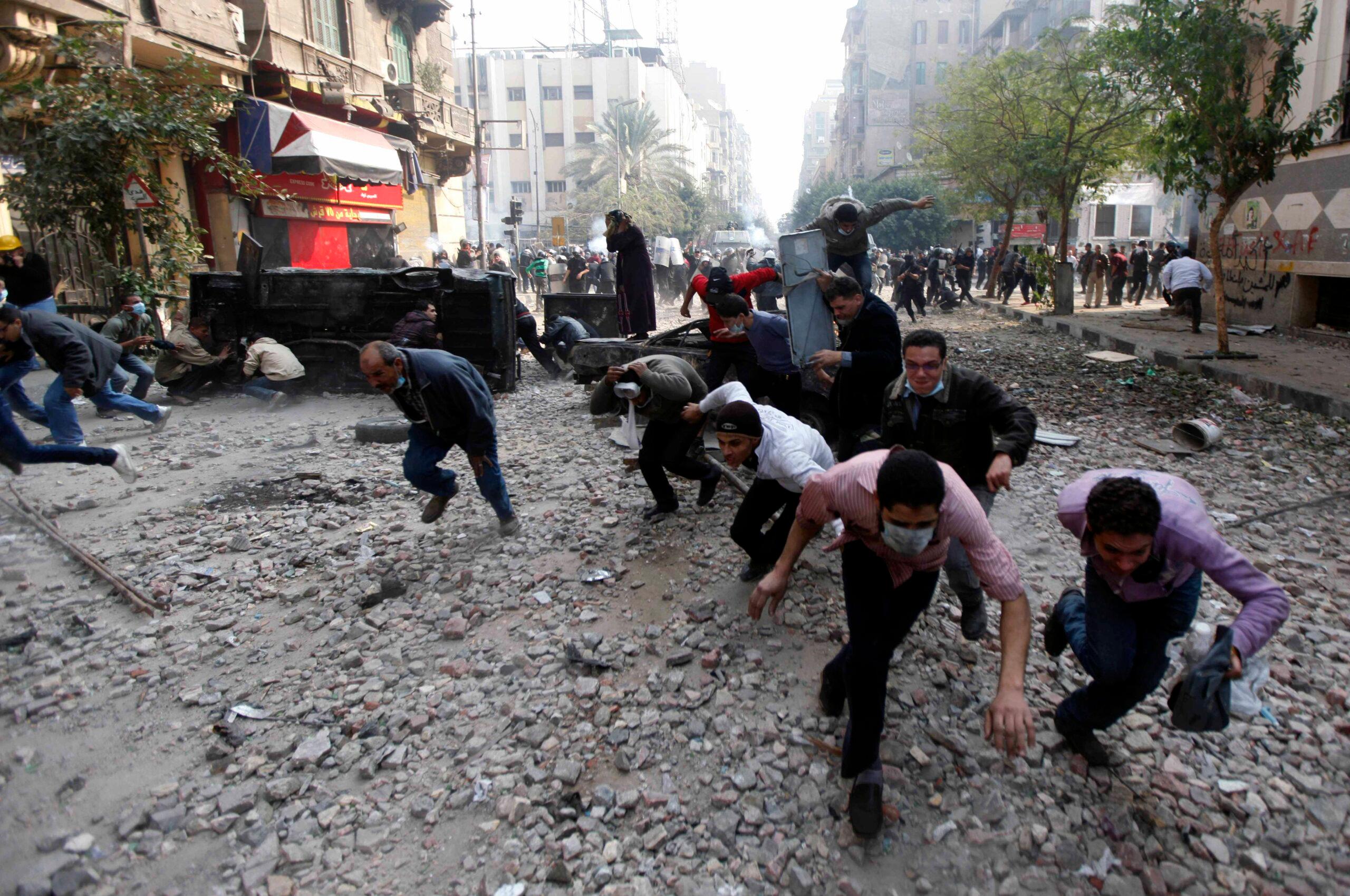 Muere una persona en nuevos disturbios en El Cairo
