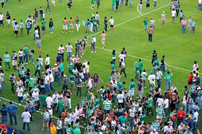Sin pistas sobre los autores de la balacera en estadio de Santos: Poiré