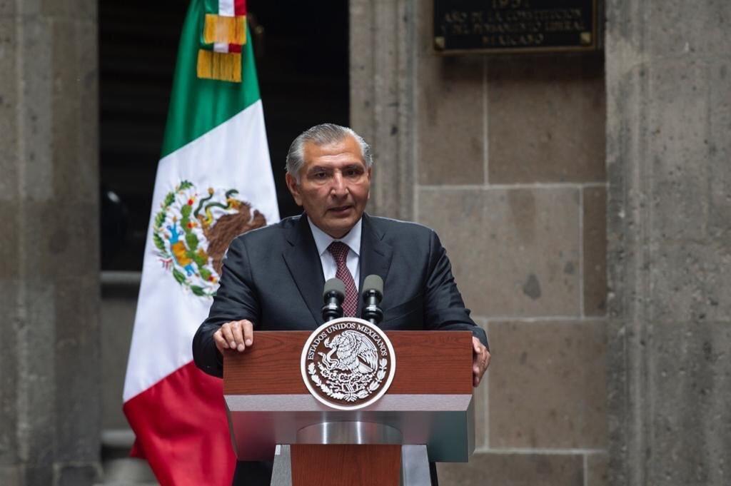 Adán Augusto lanza su propia campaña de promoción y presume que AMLO lo llama su “hermano”
