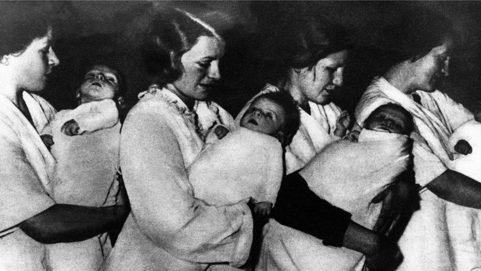 Quiénes fueron las “chicas alemanas” de la Segunda Guerra Mundial y por qué Noruega les pide disculpas 70 años después