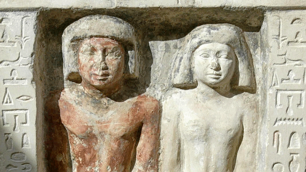 Orgías religiosas, matrimonios “de prueba” y otras curiosas prácticas sexuales y amorosas del antiguo Egipto