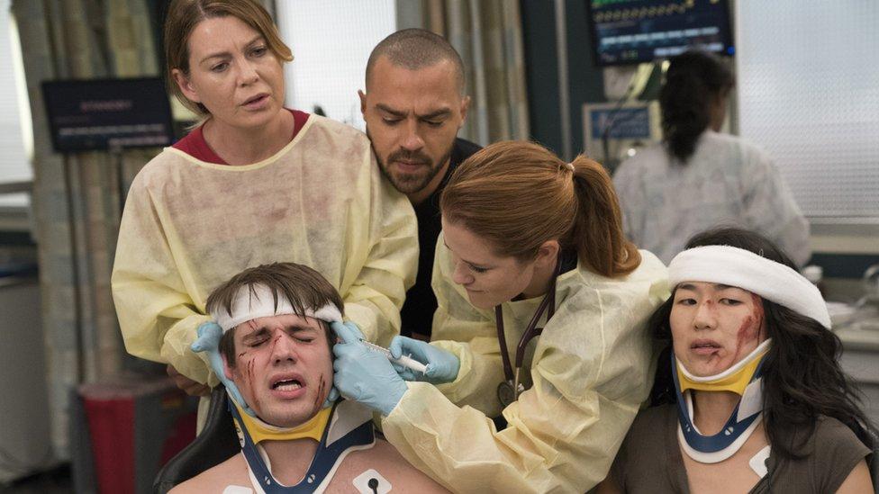 “Grey’s Anatomy” vs. la realidad: ¿qué tan fiel es la serie televisiva al retratar un servicio de urgencias?