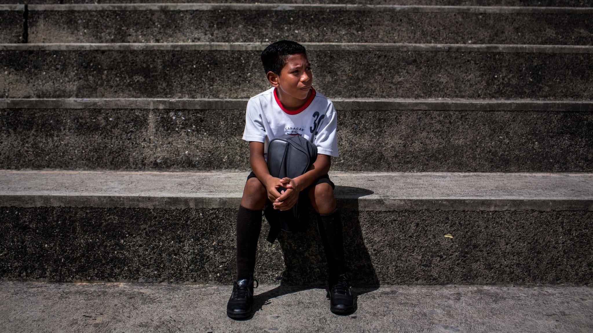 Los niños que se están quedando sin padres en Venezuela por culpa del éxodo