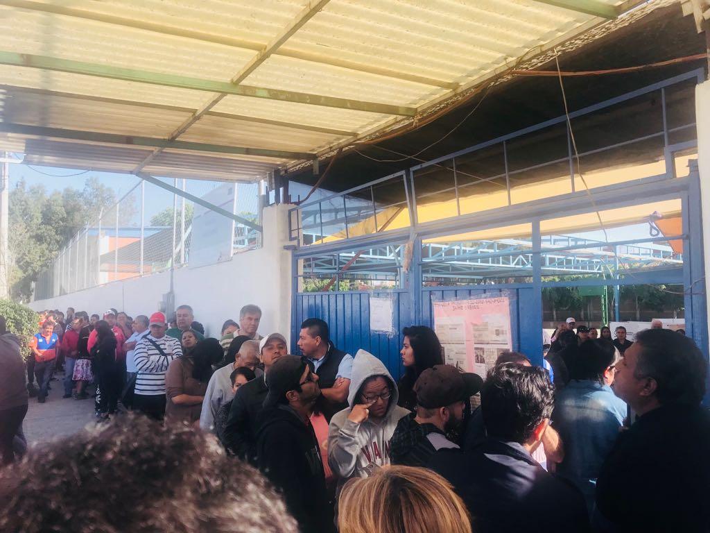 Ciudadanos reportan retrasos hasta de hora y media en apertura de casillas en CDMX y estados