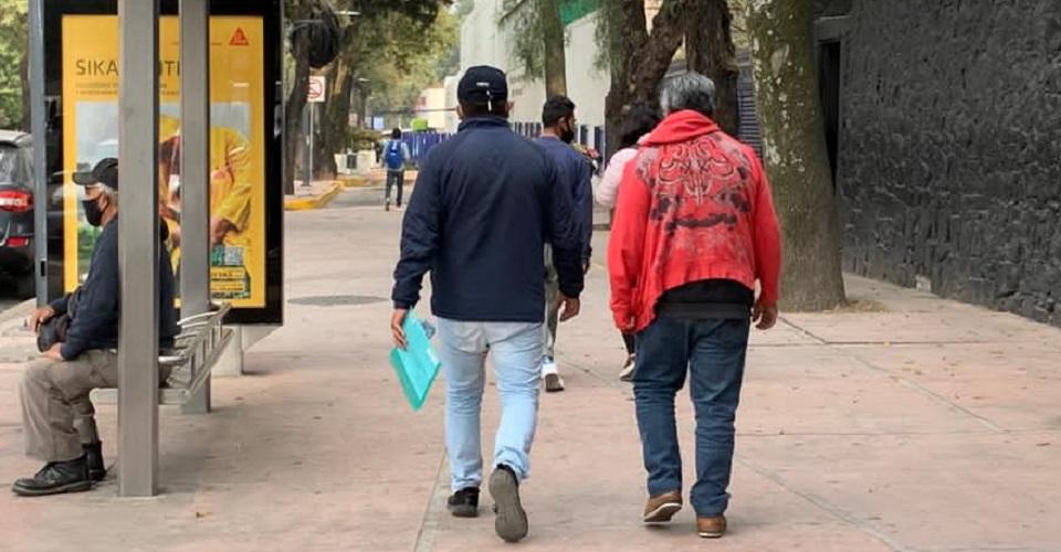 Un peregrinar de horas: pacientes con COVID padecen por hospitales; GEA e INER, llenos