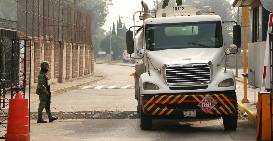 Investigan a empresa de EU y a exfuncionarios de Pemex por compra de carros tanque en 2013