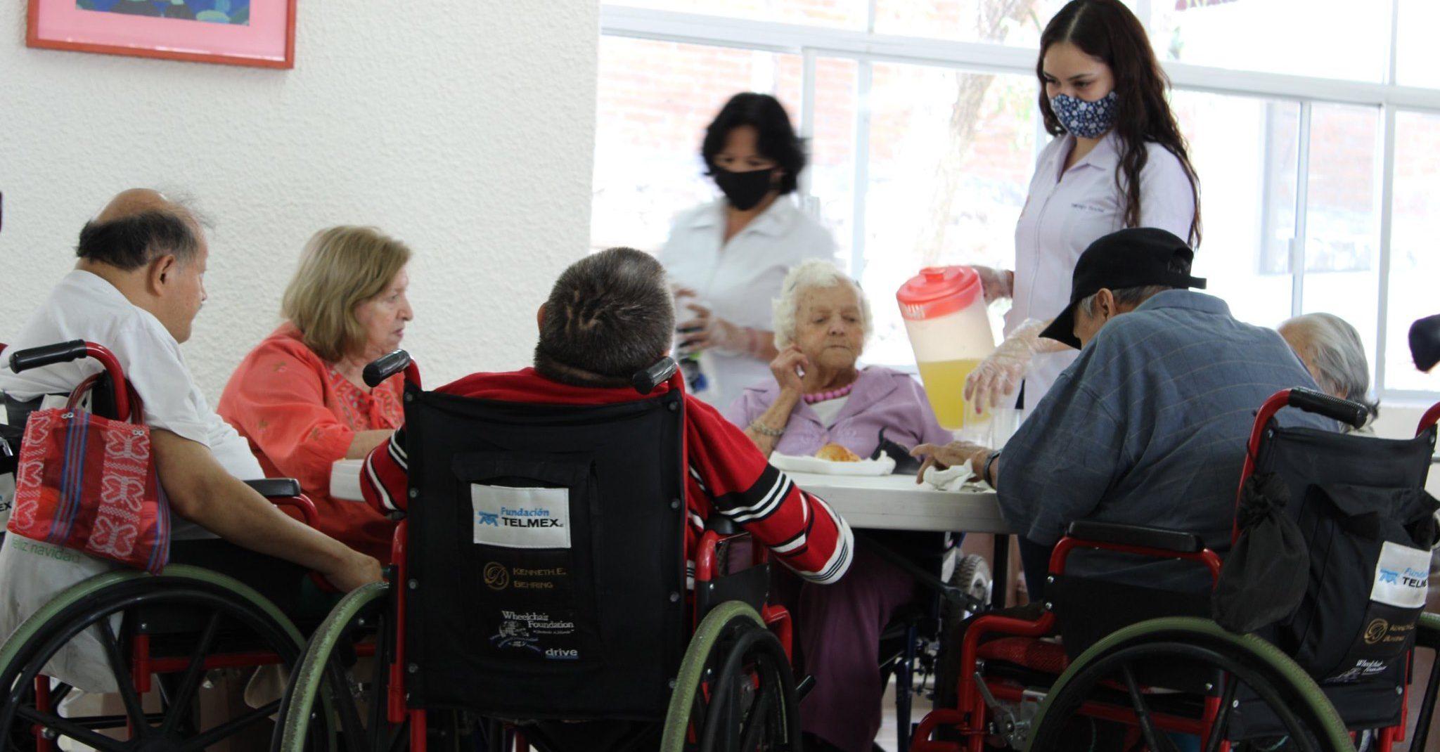 Salud de SLP atiende brote COVID en asilo, hay 52 casos y 10 adultos mayores fallecidos