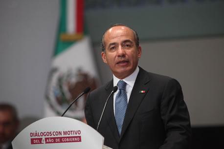 Inversiones en México, por “ventajas comparativas”: Calderón
