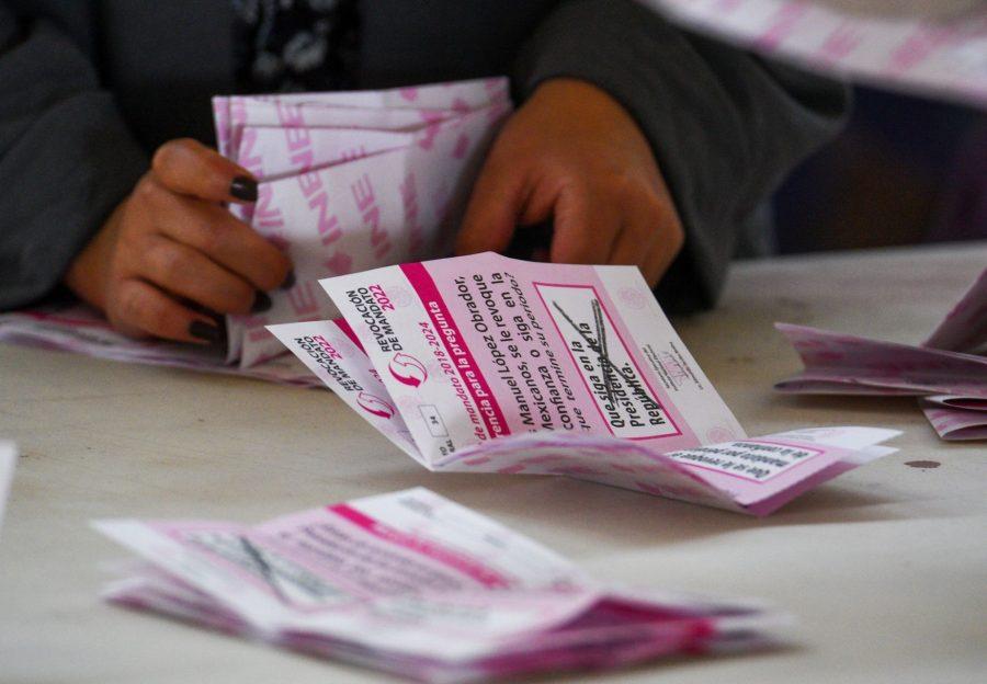 Estados de la oposición encabezan voto por revocar a AMLO; gobiernos de Morena lideran en participación y apoyo