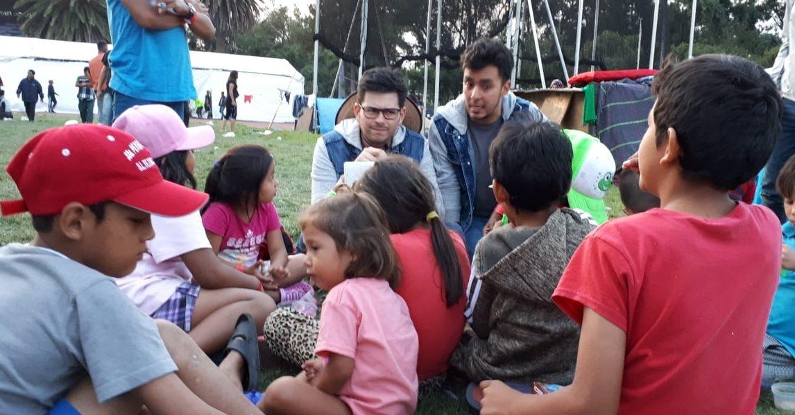 Hacemos amigos en el camino: niños migrantes narran cómo ha sido su viaje hacia EU