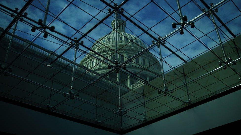 Por qué es polémico el multimillonario plan de infraestructura de Trump que algunos en Estados Unidos llaman “una estafa”