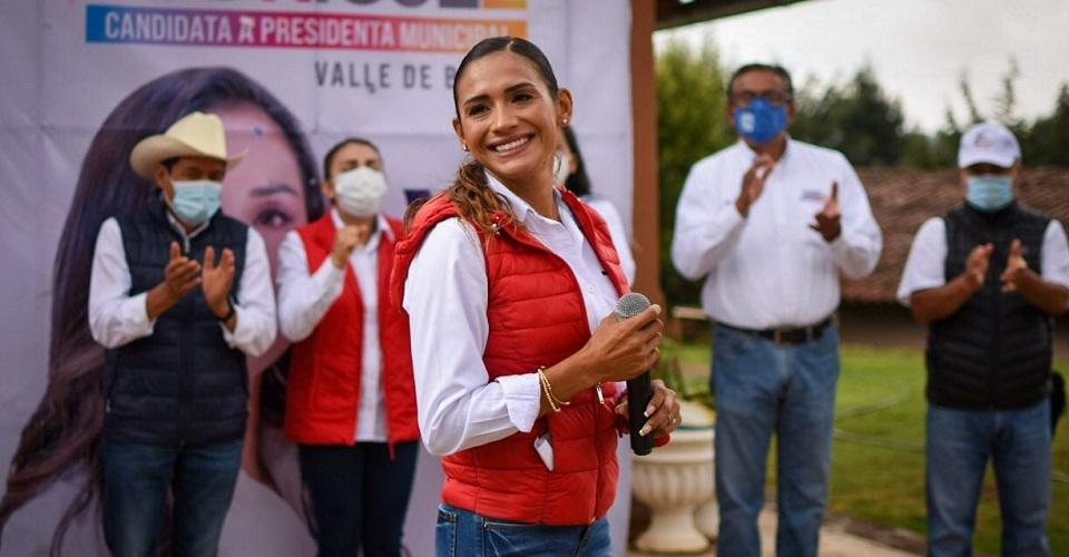Un abogado, una nutrióloga y atleta, y una joven repostera: las historias de candidatos atacados