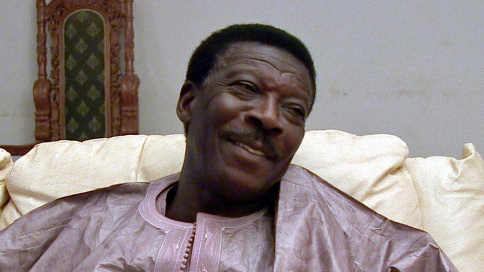 El “playboy” africano que usando “magia negra” se quedó con US$242 millones