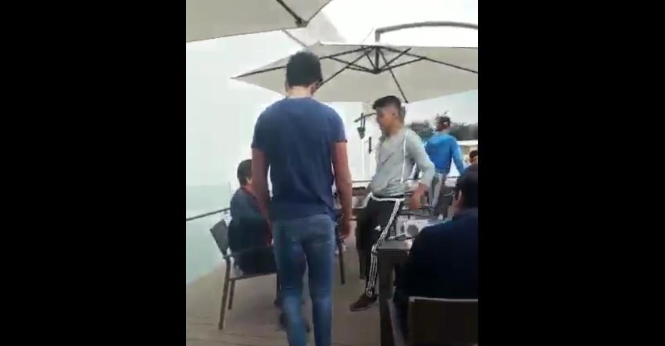 Autoridades de la CDMX descartan denuncias recientes contra jóvenes por golpiza en una cafetería